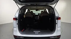 2023 Kia Carnival Gasoline 9-Seater Prestige — фото 17