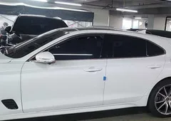2023 Genesis G70 Gasoline 2.0T 4WD — фото 5