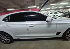 2023 Genesis G70 Gasoline 2.0T 4WD — фото 16