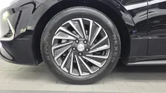 2023 Hyundai Sonata Premium Plus — фото 5