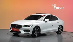 2023 Volvo S60 B5 Ultimate Bright — фото 1
