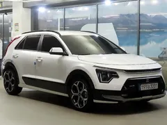2022 Kia Niro Signature — фото 1