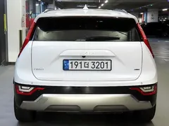 2022 Kia Niro Signature — фото 5