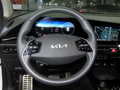 2022 Kia Niro Signature — фото 8