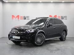 2023 Mercedes-Benz GLC-Class GLC300 4MATIC AMG Line — фото 13