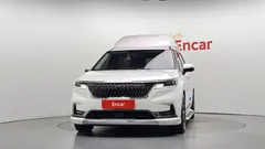 2023 Kia Carnival Gasoline 9-Seater Hi-Limousine — фото 3