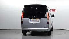 2022 Hyundai Staria Cargo 5-Seater — фото 4