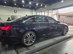2023 Audi A6 45 TFSI Quattro Premium — фото 2