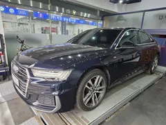 2023 Audi A6 45 TFSI Quattro Premium — фото 13