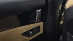 2023 Kia Carnival Diesel 9-Seater Prestige — фото 19