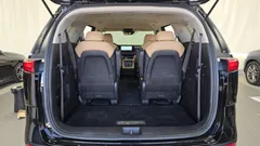 2023 Kia Carnival Diesel 9-Seater Prestige — фото 20