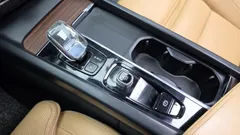 2023 Volvo XC60 B6 Ultimate Bright — фото 9