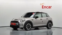 2022 Mini Cooper 5Door Classic — фото 11
