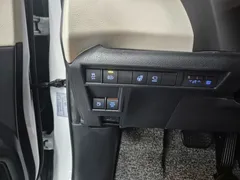 2022 Toyota Sienna 2.5 Hybrid 2WD — фото 17