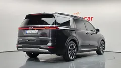 2023 Kia Carnival Diesel 9-Seater Noblesse — фото 2