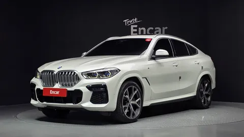 2022 BMW X6 xDrive40i M Sport