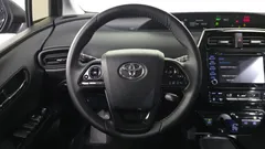 2022 Toyota Prius 1.8 — фото 17