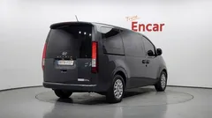 2023 Hyundai Staria Cargo 5-Seater — фото 2
