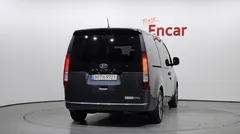 2023 Hyundai Staria Cargo 5-Seater — фото 4