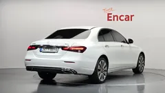 2023 Mercedes-Benz E-Class E350 4MATIC Exclusive — фото 2