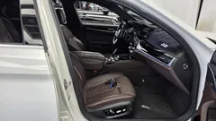 2022 BMW 5-Series 530i xDrive M Sport Package — фото 11