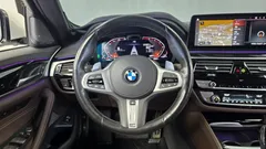 2022 BMW 5-Series 530i xDrive M Sport Package — фото 13
