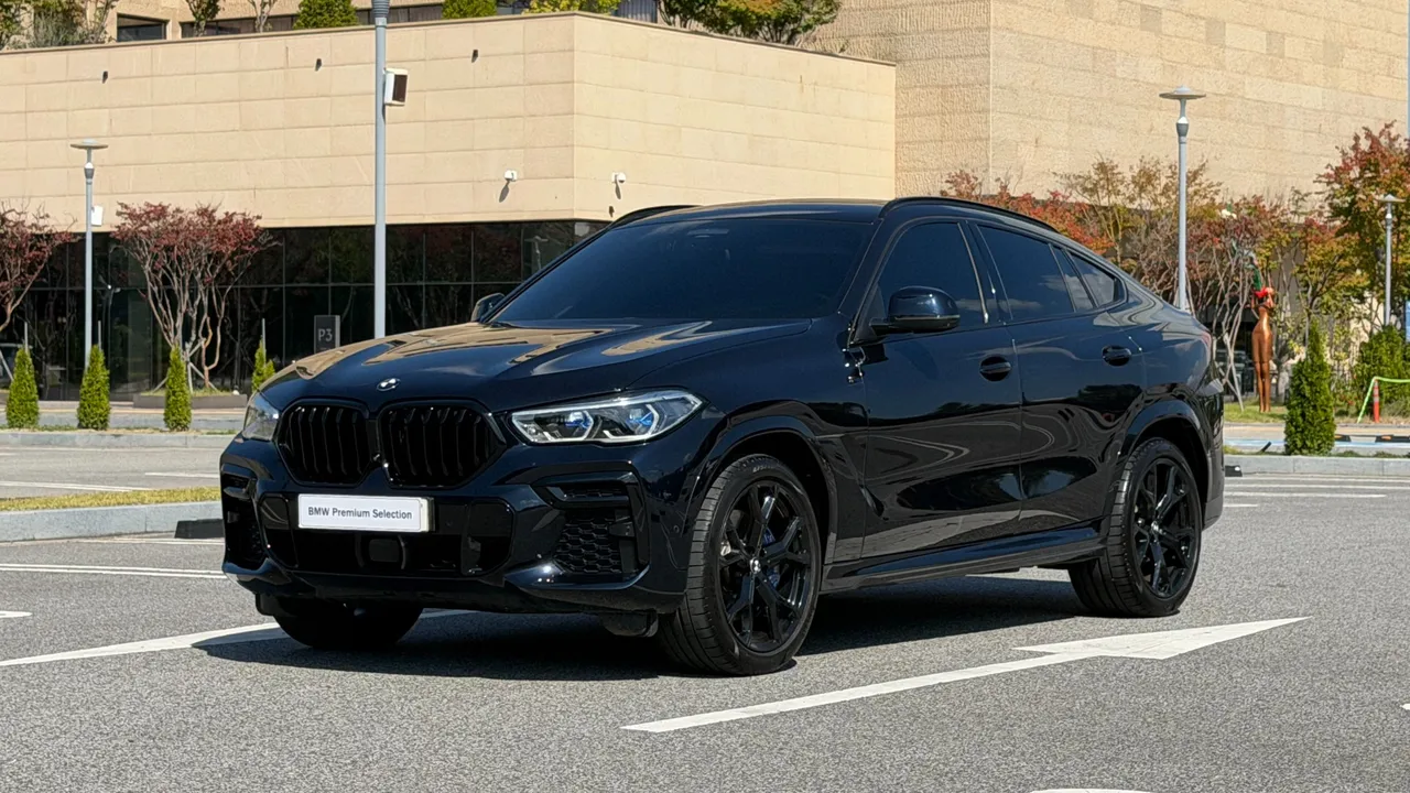 2022 BMW X6 xDrive40i M Sport