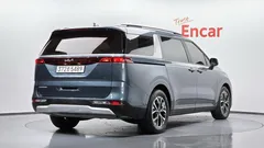 2023 Kia Carnival Diesel 9-Seater Prestige — фото 2