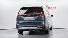 2023 Kia Carnival Diesel 9-Seater Prestige — фото 4