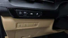 2023 Kia Carnival Diesel 9-Seater Prestige — фото 17