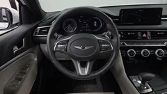 2023 Genesis G70 Gasoline 2.0T 4WD — фото 13