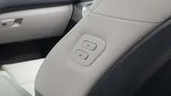 2023 Genesis G70 Gasoline 2.0T 4WD — фото 19