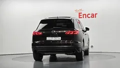 2023 Volkswagen Touareg 3.0 TDI Premium — фото 4