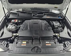 2023 Audi Q8 50 TDI Quattro Premium — фото 6