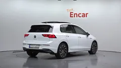 2022 Volkswagen Golf 2.0 TDI Prestige — фото 2