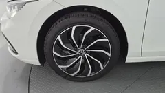 2022 Volkswagen Golf 2.0 TDI Prestige — фото 5