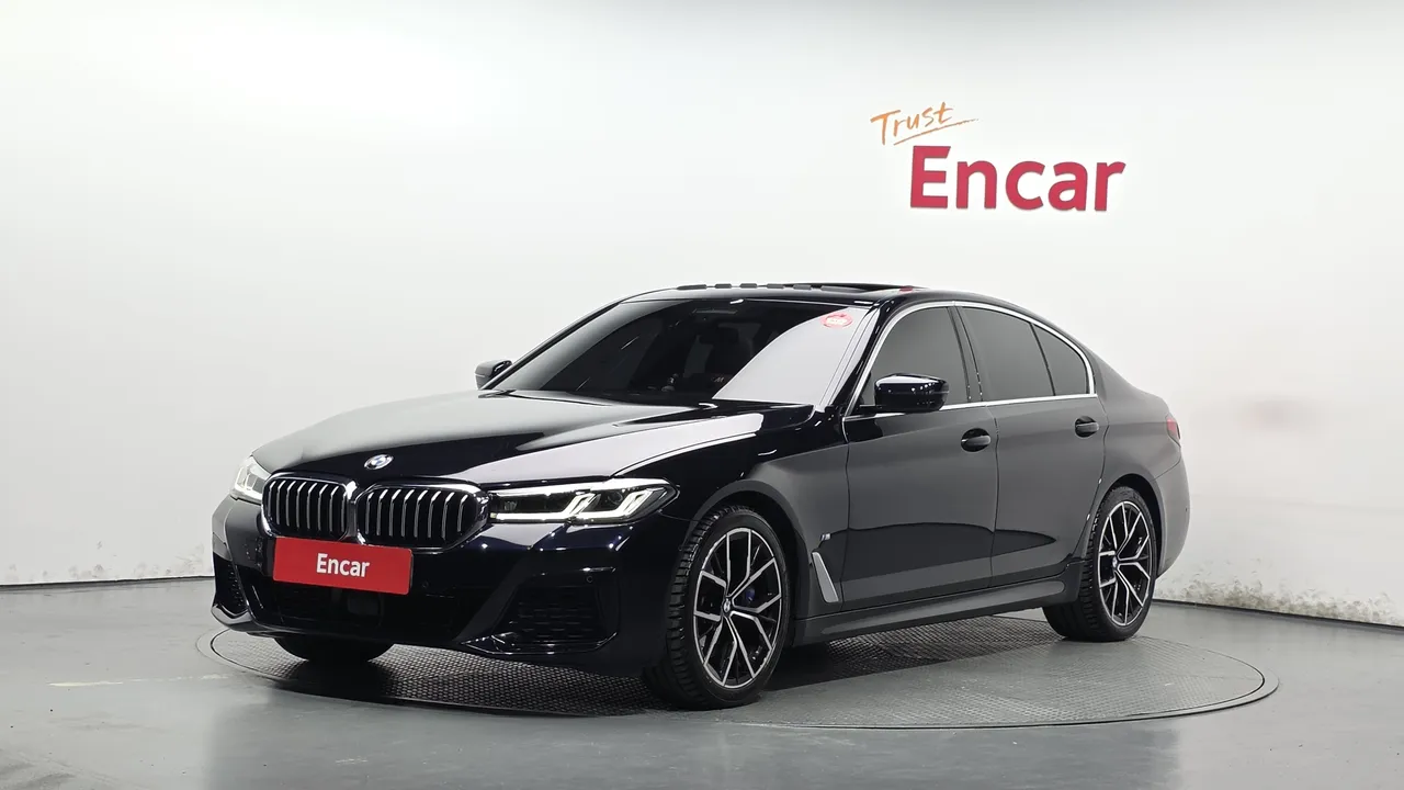 2022 BMW 5-Series 530i M Sport Package