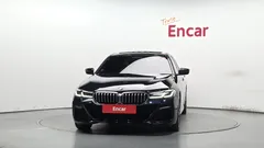 2022 BMW 5-Series 530i M Sport Package — фото 3