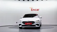 2022 Genesis G70 Gasoline 2.0T 4WD — фото 3