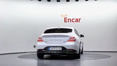 2022 Genesis G70 Gasoline 2.0T 4WD — фото 4