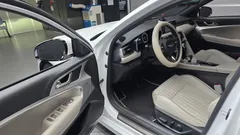 2023 Genesis G70 Gasoline 2.0T 2WD — фото 10