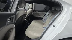2023 Genesis G70 Gasoline 2.0T 2WD — фото 12