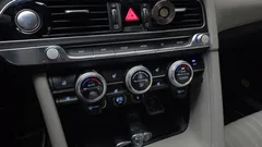 2023 Genesis G70 Gasoline 2.0T 2WD — фото 17