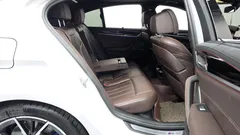 2023 BMW 5-Series 530i xDrive M Sport Package — фото 11