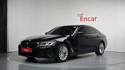 2022 BMW 5-Series 520i Luxury