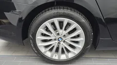 2022 BMW 5-Series 520i Luxury — фото 5