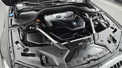 2022 BMW 5-Series 520i Luxury — фото 6
