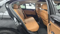 2022 BMW 5-Series 520i Luxury — фото 11