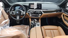 2022 BMW 5-Series 520i M Sport — фото 7