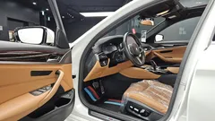 2022 BMW 5-Series 520i M Sport — фото 10